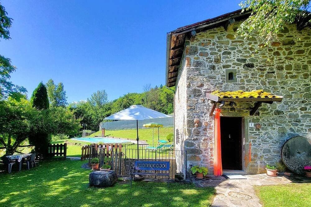 Restored Mill, riverside, private pool, WIFI, romantic! 1