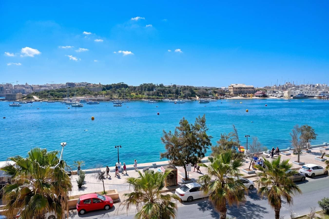 Foto 7 von 32: A Sunny Seaview In Central Sliema