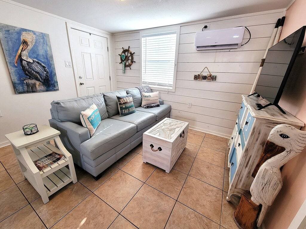 Foto 9 von 25: Neu auf dem Markt - Tiny House Feel, 1 Br / 1 Ba, Hunde Ok und nah am Strand!
