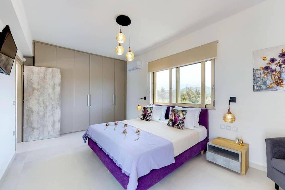 Foto 2 von 30: Liberty und Freedom Villa mit eigenem Hubschrauberlandeplatz und Pools!