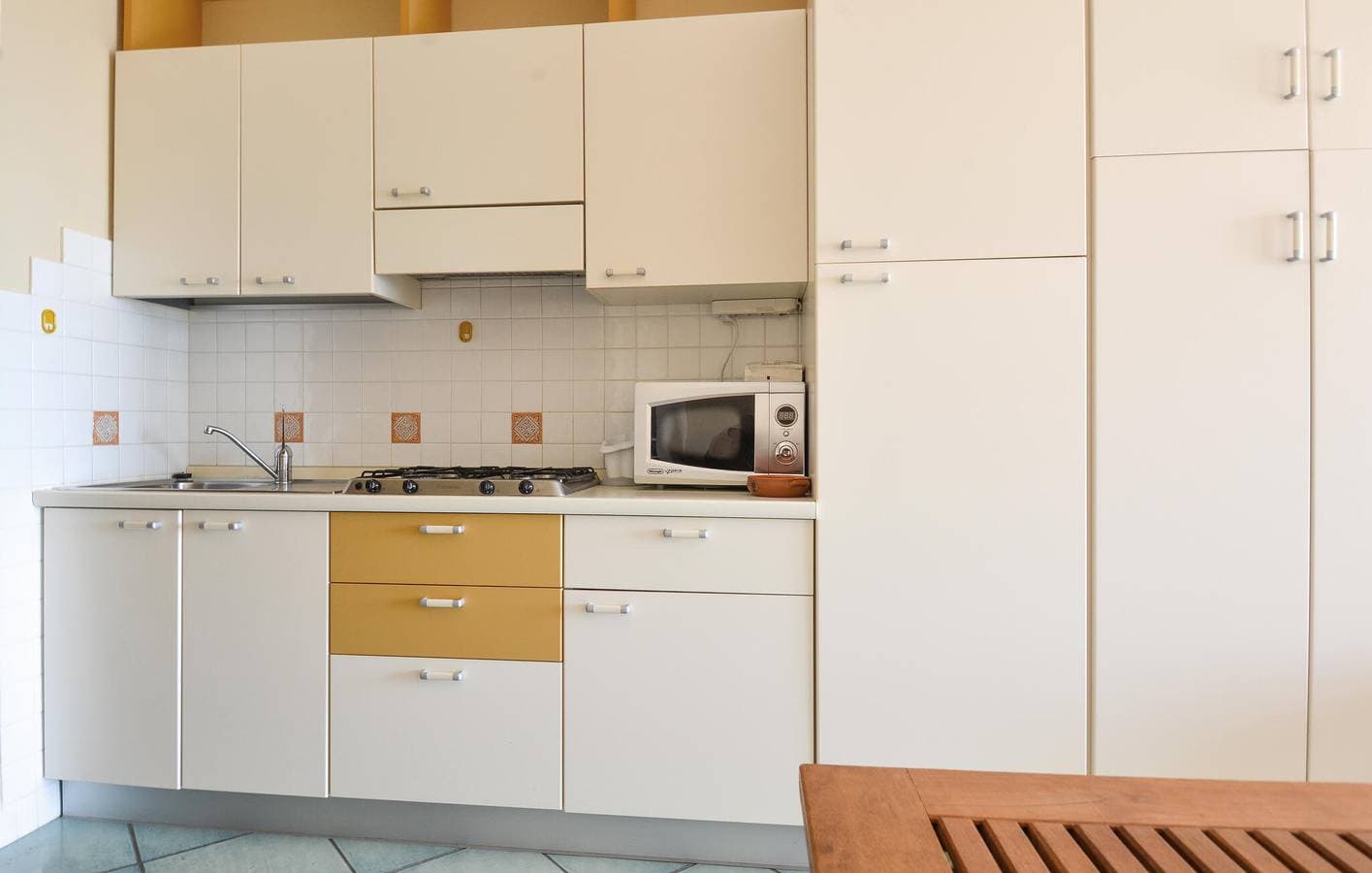 Foto 12 von 26: Apartment mit Meerblick in der Nähe von Restaurants und Geschäften
