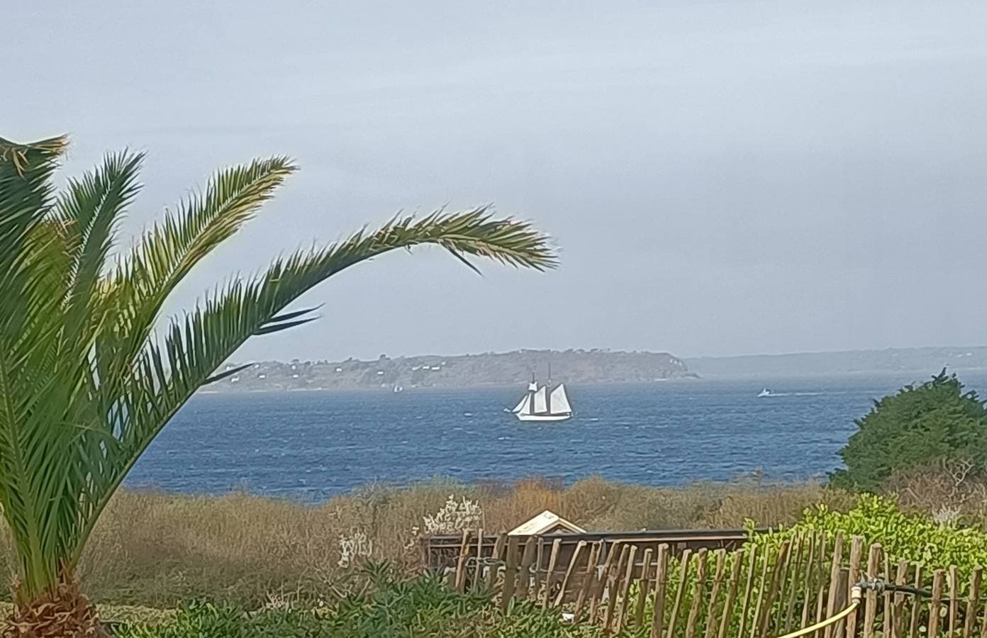 Foto 2 von 33: Luxus-Roulotte mit 180°-Meerblick in Plougastel-Daoulas
