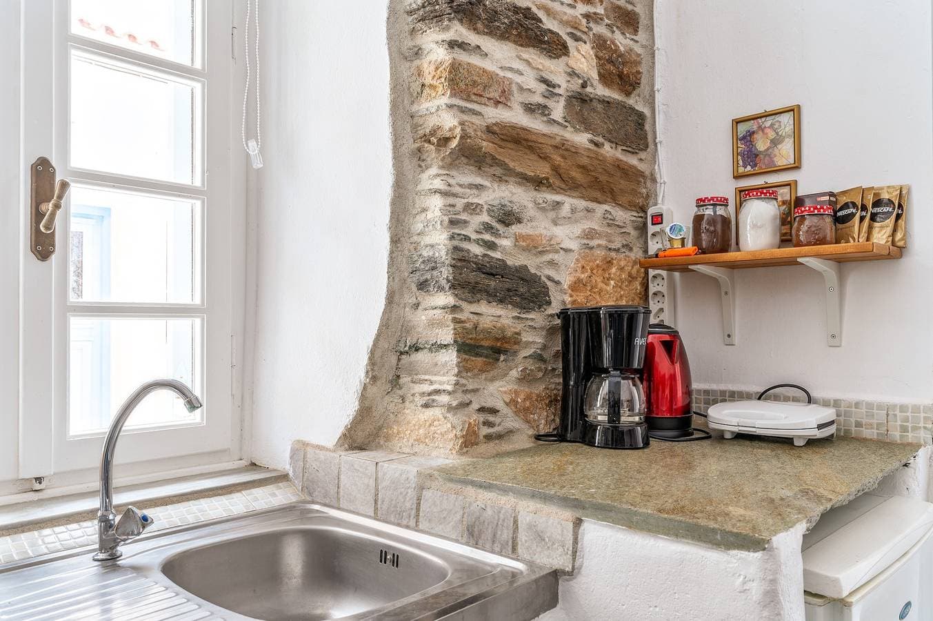 Foto 5 von 20: Ferienhaus 'Apano Vrysi Tinos 2' mit Gemeinschaftsterrasse, WLAN und Klimaanlage