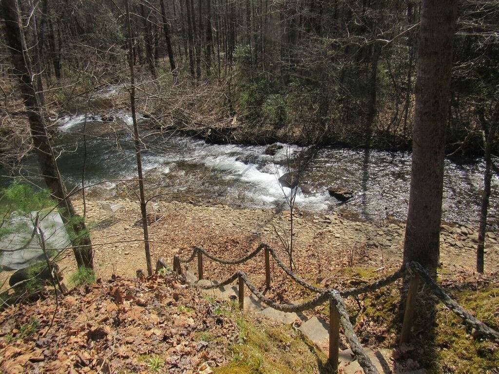 Hiawassee River Cabin Unit A 1