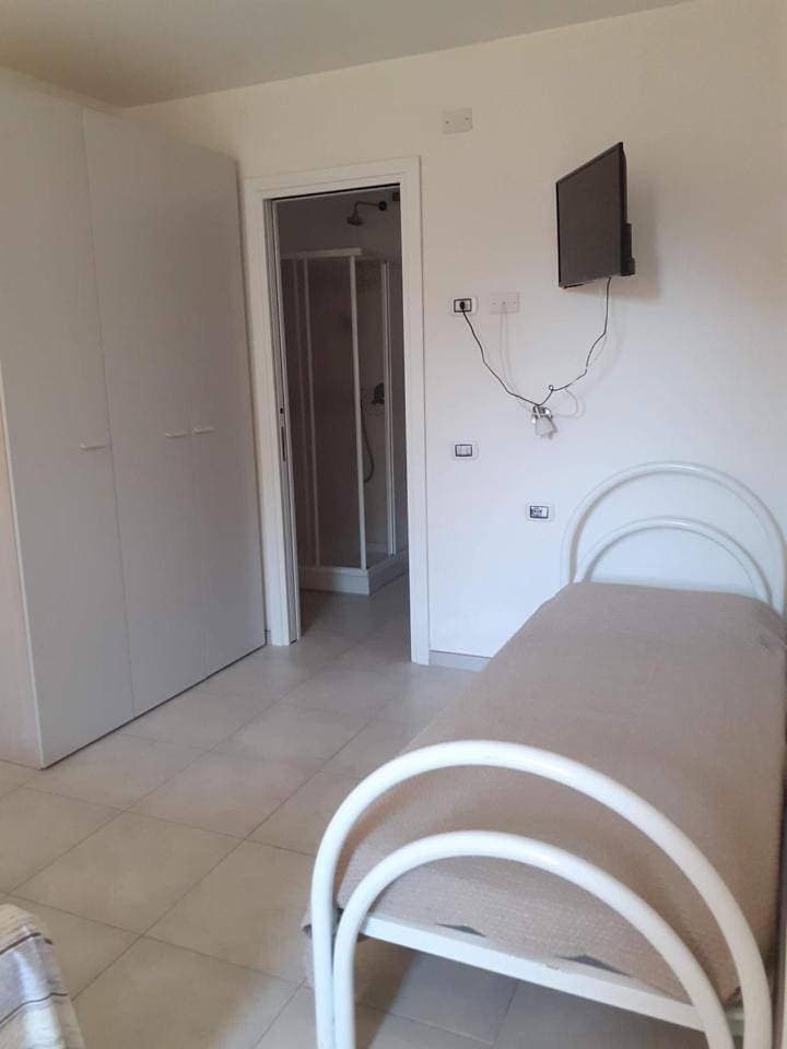 Foto 9 von 11: Double Room with Private Bathroom
