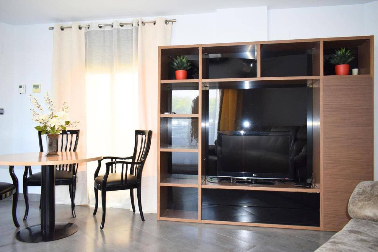 Foto 5 von 13: Two-Bedroom Apartment