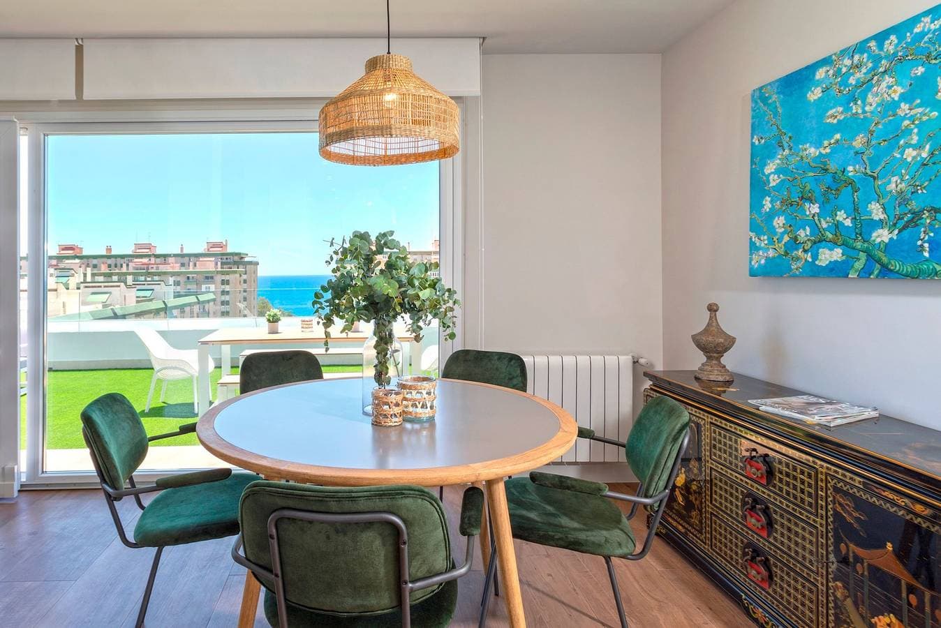 Foto 7 von 19: Spectacular 3 Bd penthouse with parking and sea views terrace. Elcano Terrace
