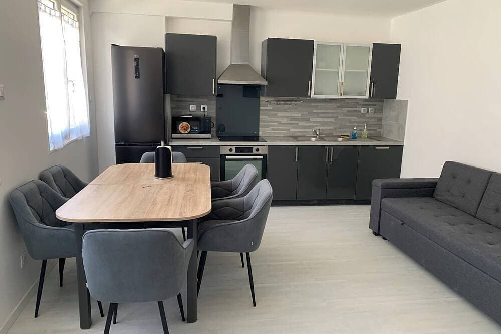 Charming townhouse, air-conditioned in summer 1
