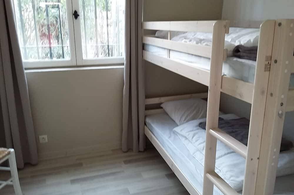 Foto 2 von 30: 2-Zimmer-Wohnung in charmanter Villa, 50 m vom Strand entfernt / gratis WiFi