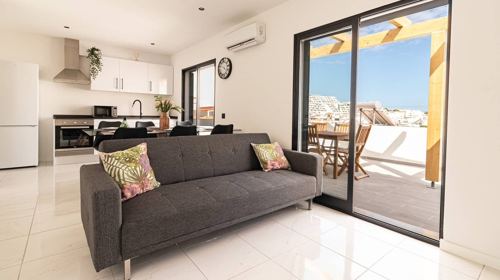 Foto 3 von 13: Ferienwohnung 'Mi Casa Es Su Casa Nº5' mit Wi-Fi und Klimaanlage