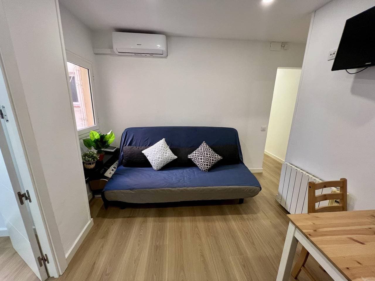 Modernes Apartment mit AC, WiFi & Küche 400m vom Stadtzentrum entfernt 1