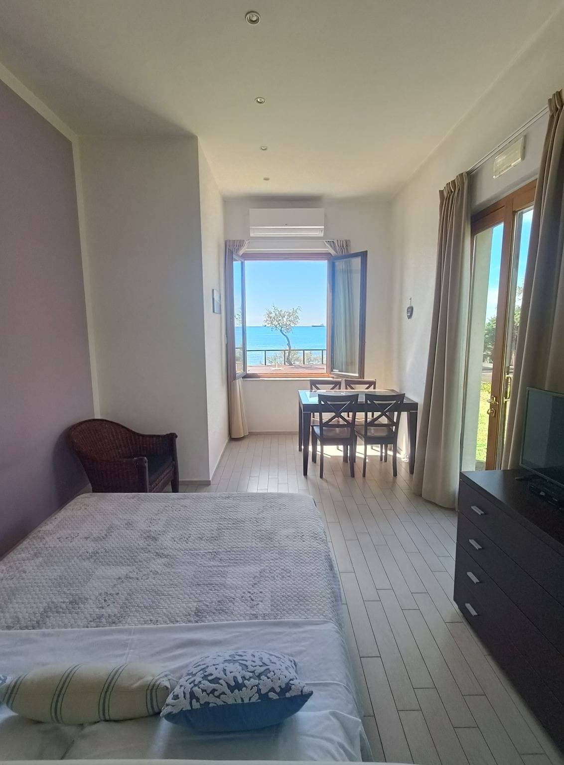 Foto 2 von 10: Risveglio vista mare 1