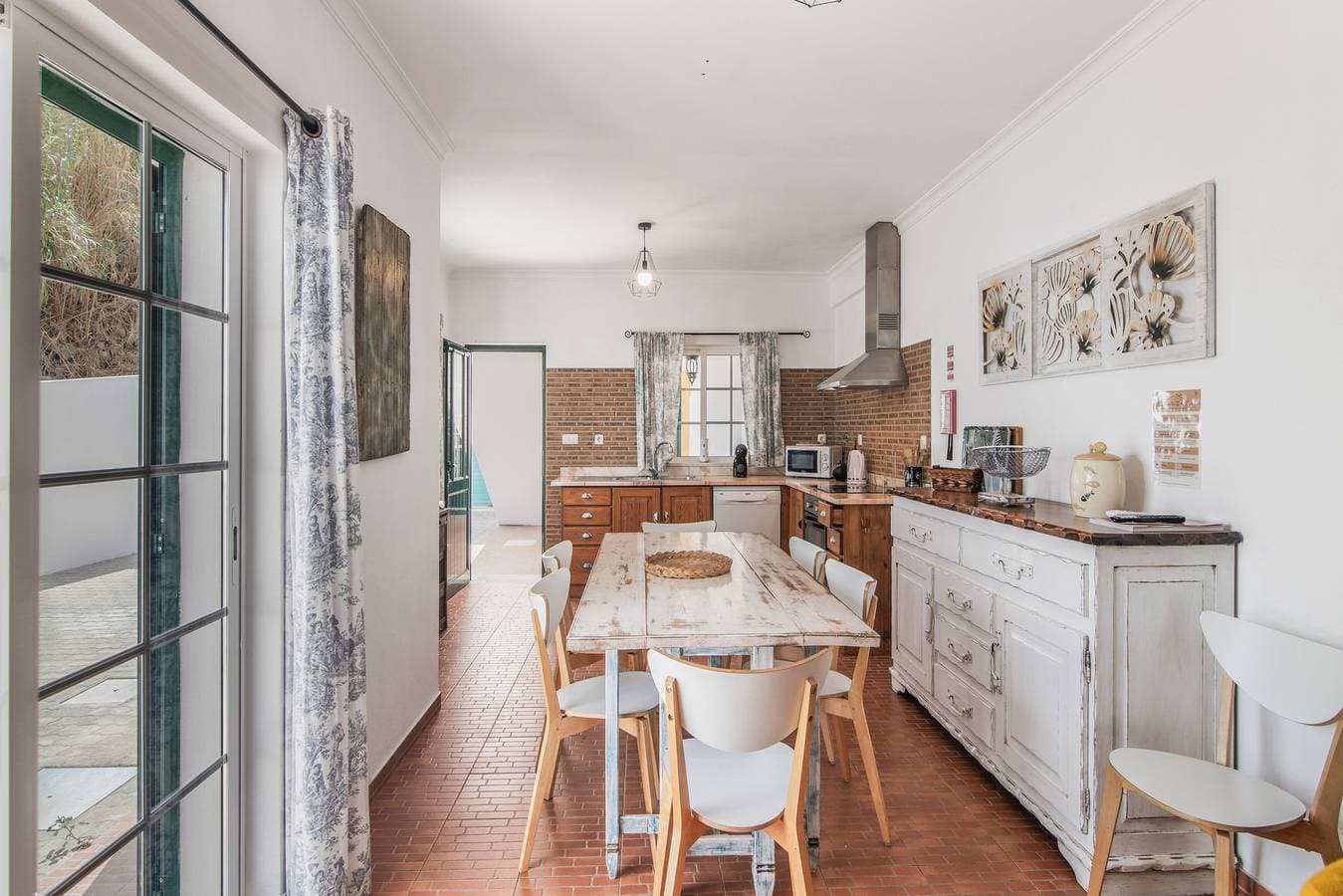 Foto 7 von 34: Villa „Grandvale“ mit privater Terrasse, WLAN und Klimaanlage