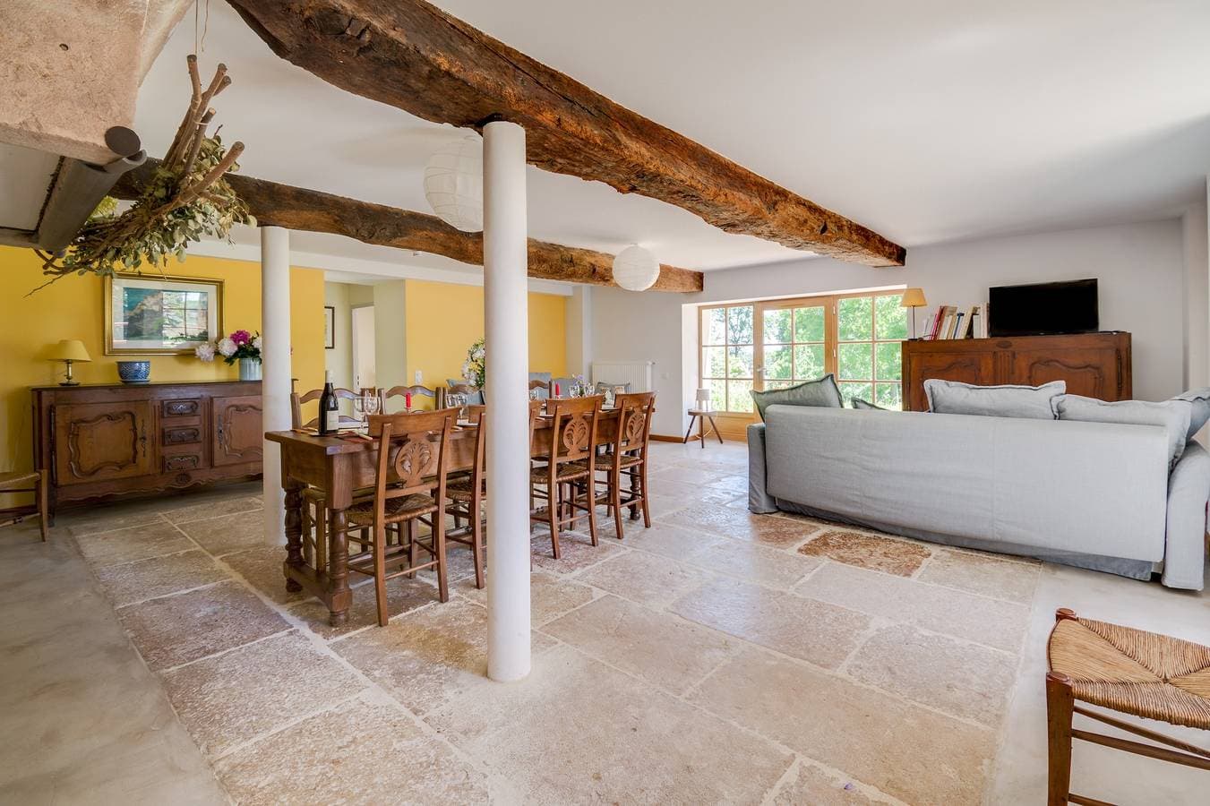 Foto 12 von 18: Ferienhaus für 11 Personen mit Terrasse