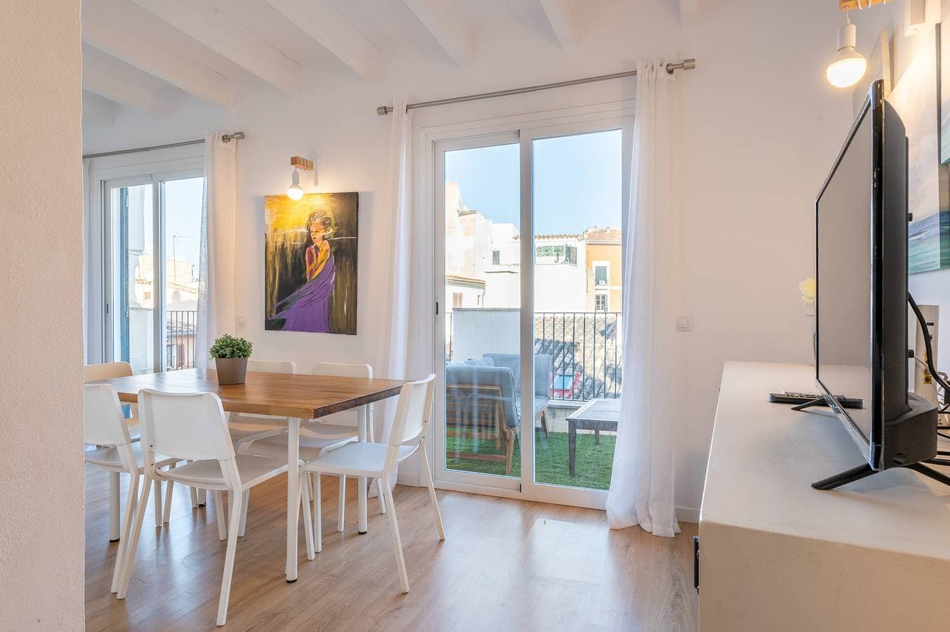 Foto 10 von 33: Holiday Palma Terrace Apartment by PriorityVillas