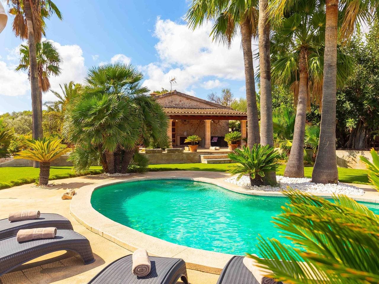 Foto 6 von 48: Schöne Villa mit Pool in Llubí, im Zentrum von Mallorca.
