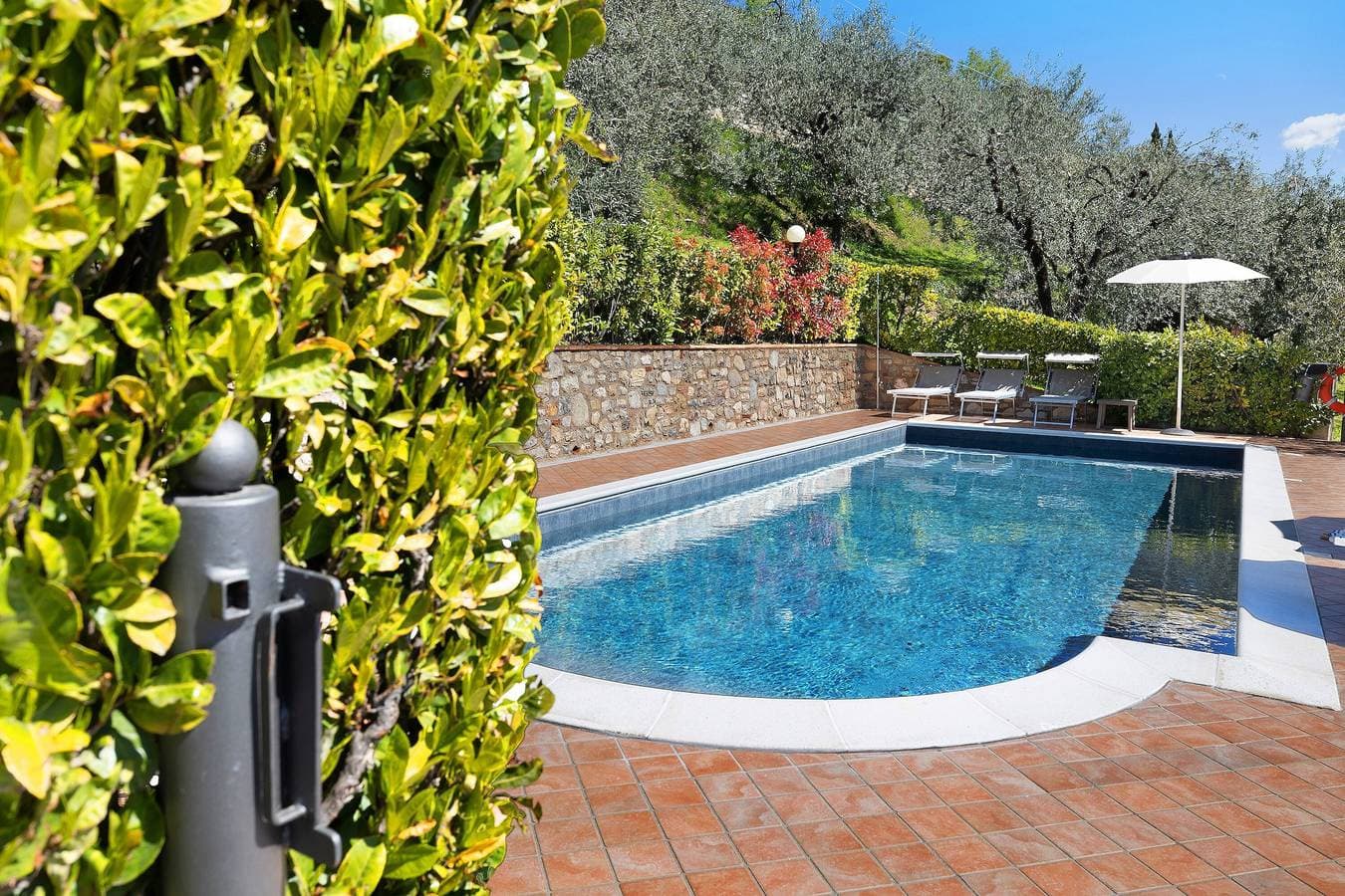 Foto 3 von 40: Ferienwohnung 'Rustico Spagnol 1' mit Seeblick, Pool und WLAN
