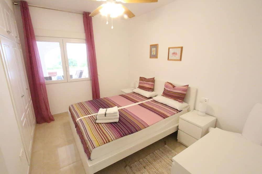 Foto 4 von 29: Villa mit privatem pool und panoramablick auf die Küste!