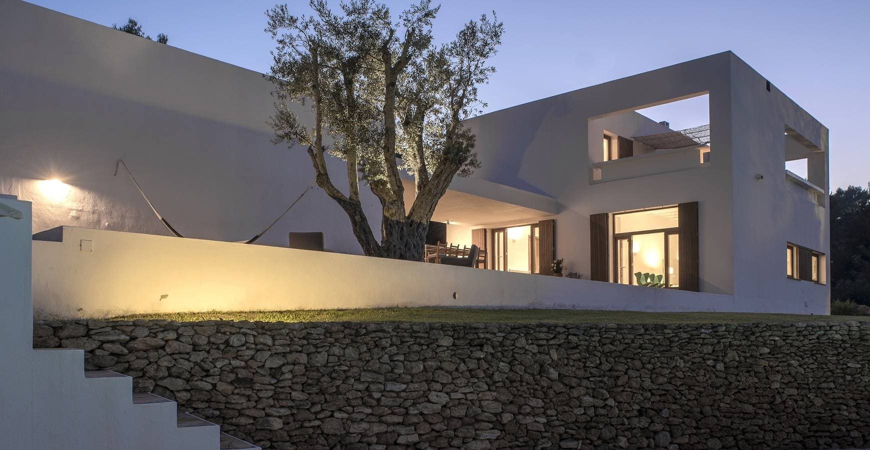 Foto 6 von 37: Villa für 8 Personen mit Balkon