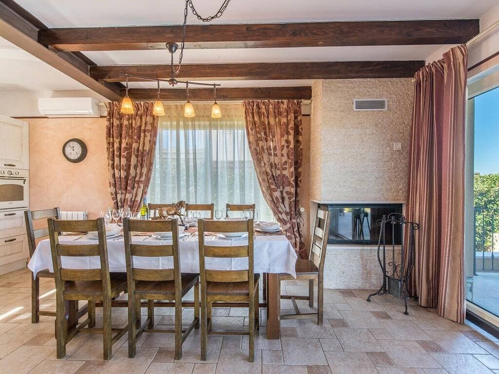 Foto 12 von 20: Villa in Porec mit Schwimmbecken