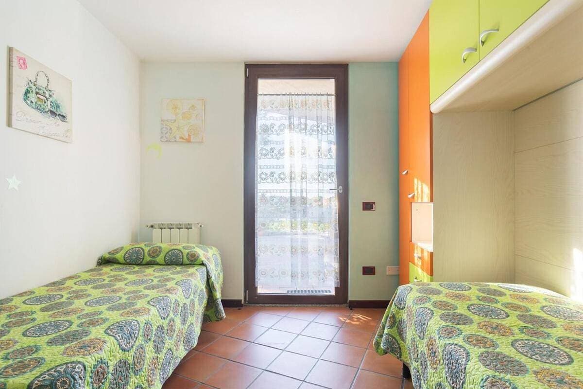 Foto 5 von 103: Two-Bedroom Apartment