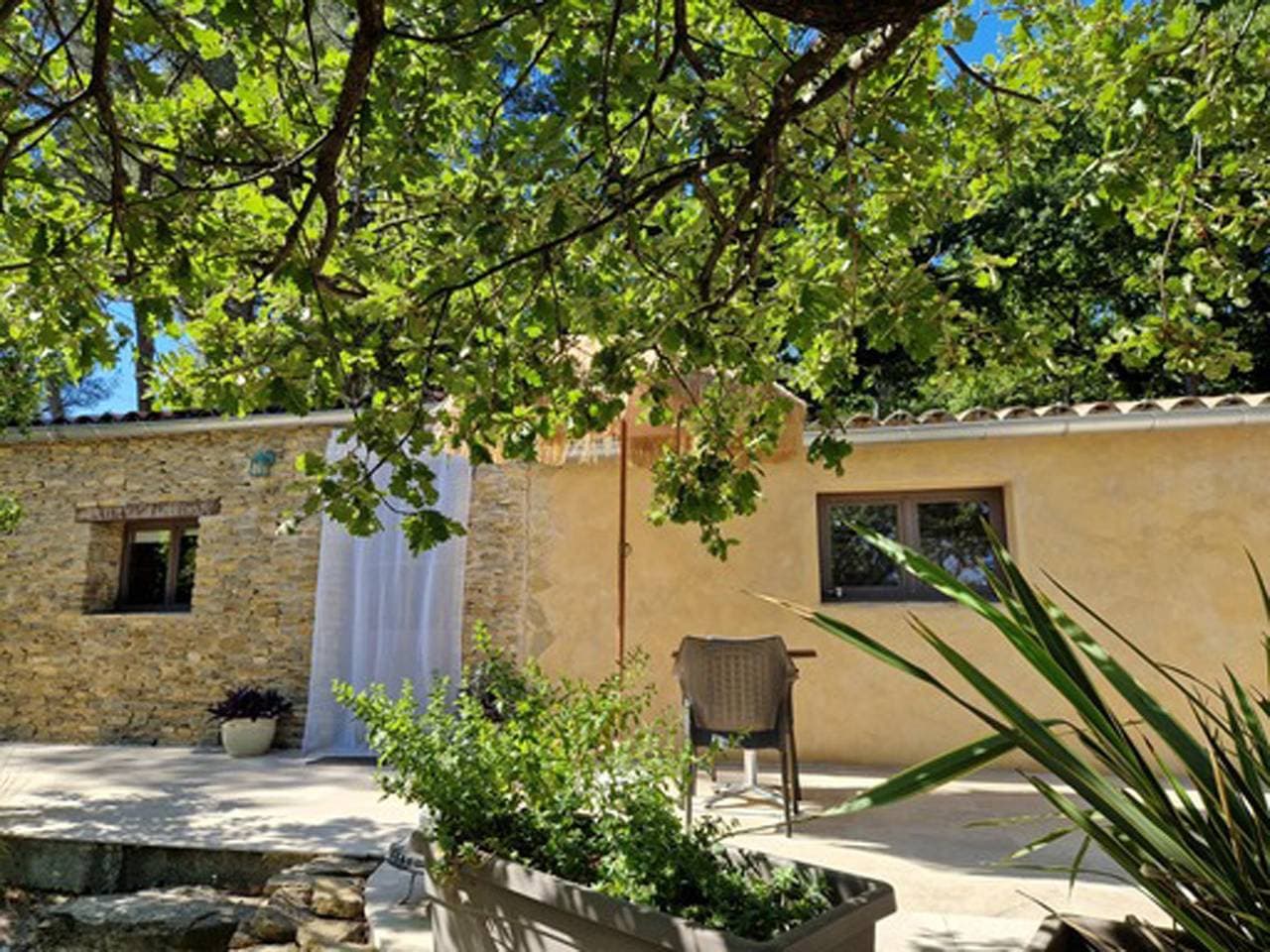 Foto 4 von 37: Schöne Gîte mit Klimaanlage und beheiztem Pool