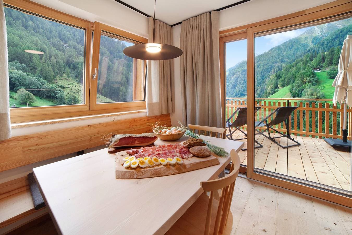 Foto 7 von 43: Ferienwohnung 'Herrischner 2' mit Bergblick, privater Terrasse und WLAN