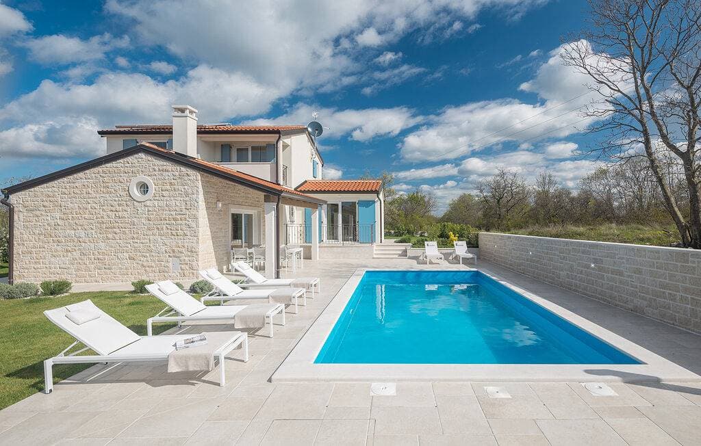 Foto 4 von 39: Villa Paulina