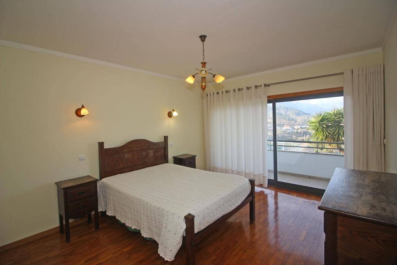 Foto 4 von 40: Three-Bedroom House
