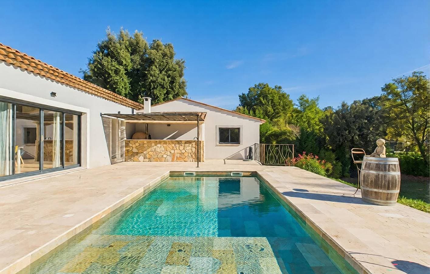 Foto 2 von 25: Luxuswohnung mit Pool, WLAN und Parkplatz – Montauroux