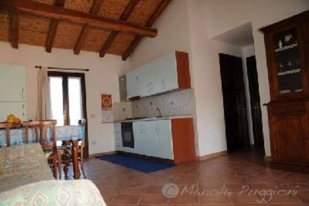 Foto 12 von 18: Villa im Zentrum von San Teodoro mit Parkplatz und privatem Garten