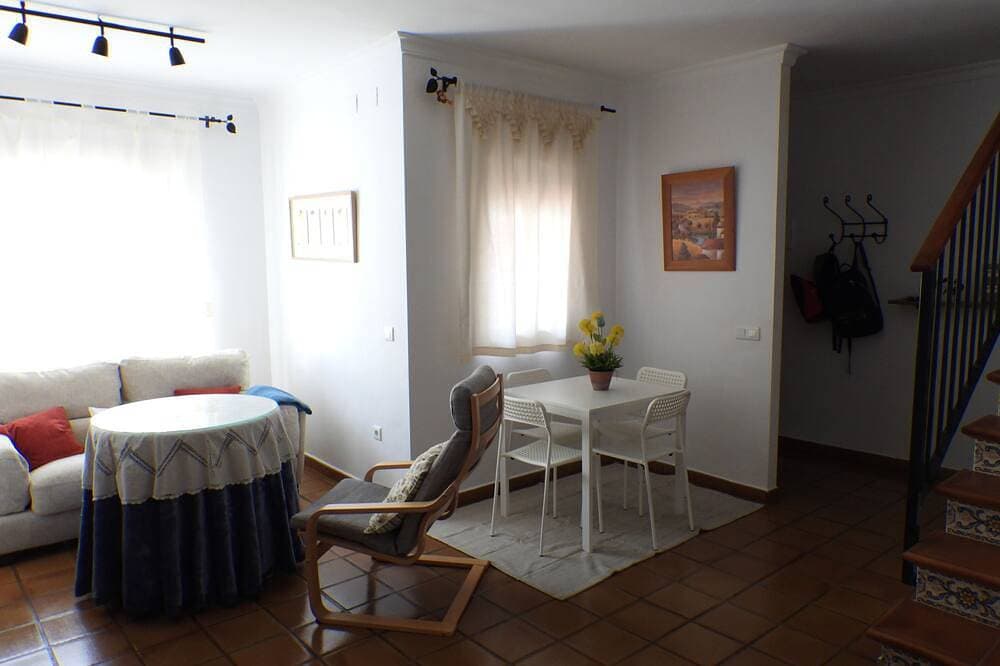 Foto 13 von 30: La Casa De Elias, a space out of time.