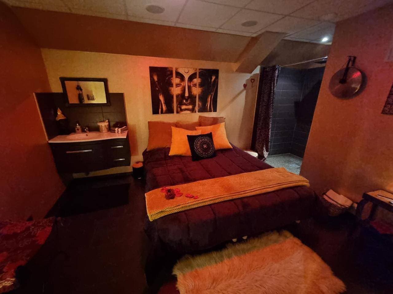 Foto 6 von 9: King Room with Spa Bath