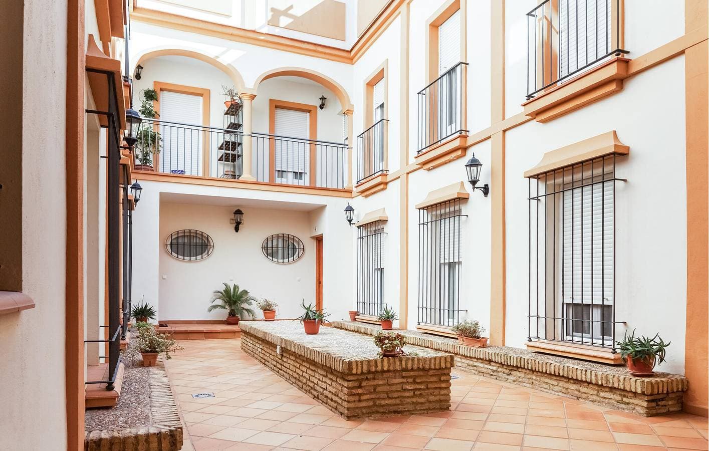 Wohnung im Stadtzentrum mit Parkplatz und AC in Carmona 1