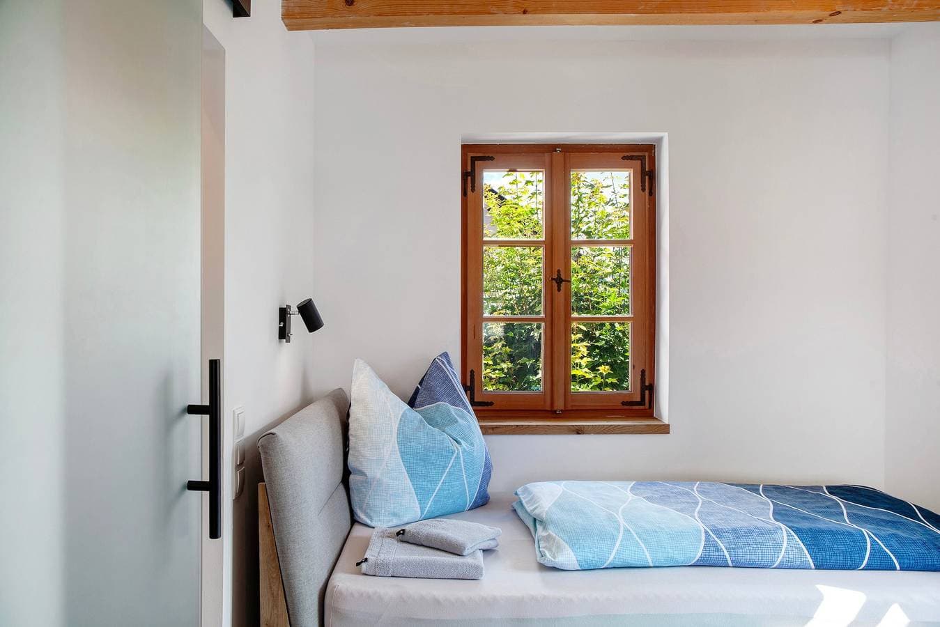 Foto 13 von 31: Zimmer 'Apartment Mit Bergblick' mit Bergblick, Balkon und Wi-Fi