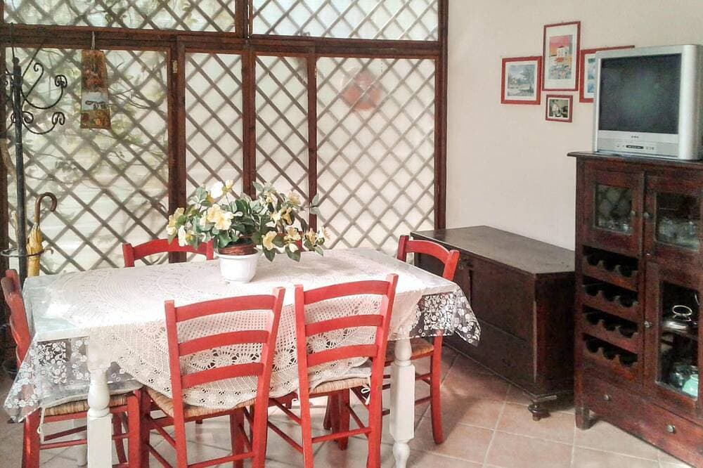 Foto 8 von 12: 2 bedroom stunning home in Monteverdi Marittimo