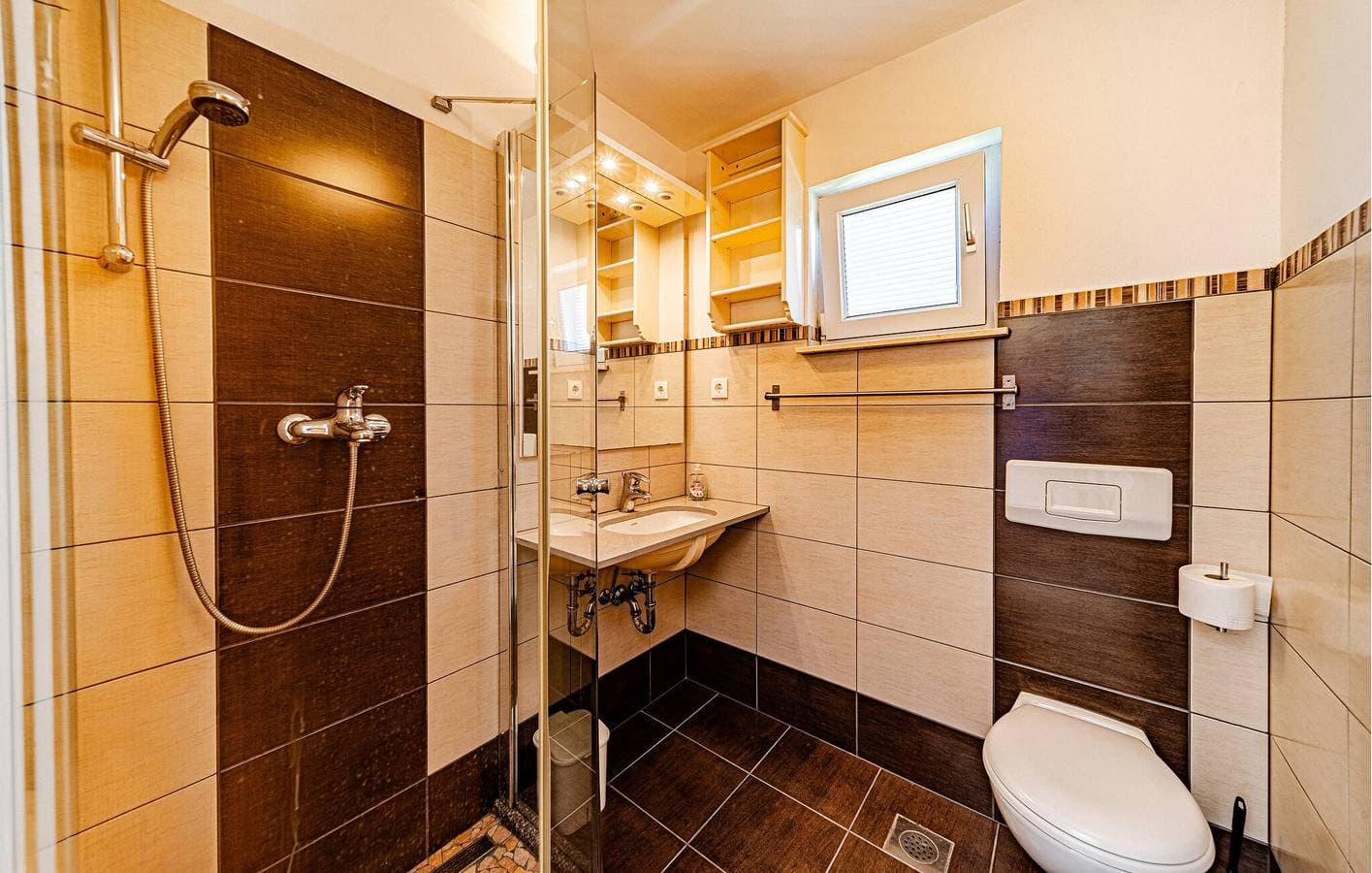 Foto 13 von 19: Gemütliche Ferienwohnung mit Terrasse, WLAN und Parkplatz in der Nähe des Strandes Tri Žala