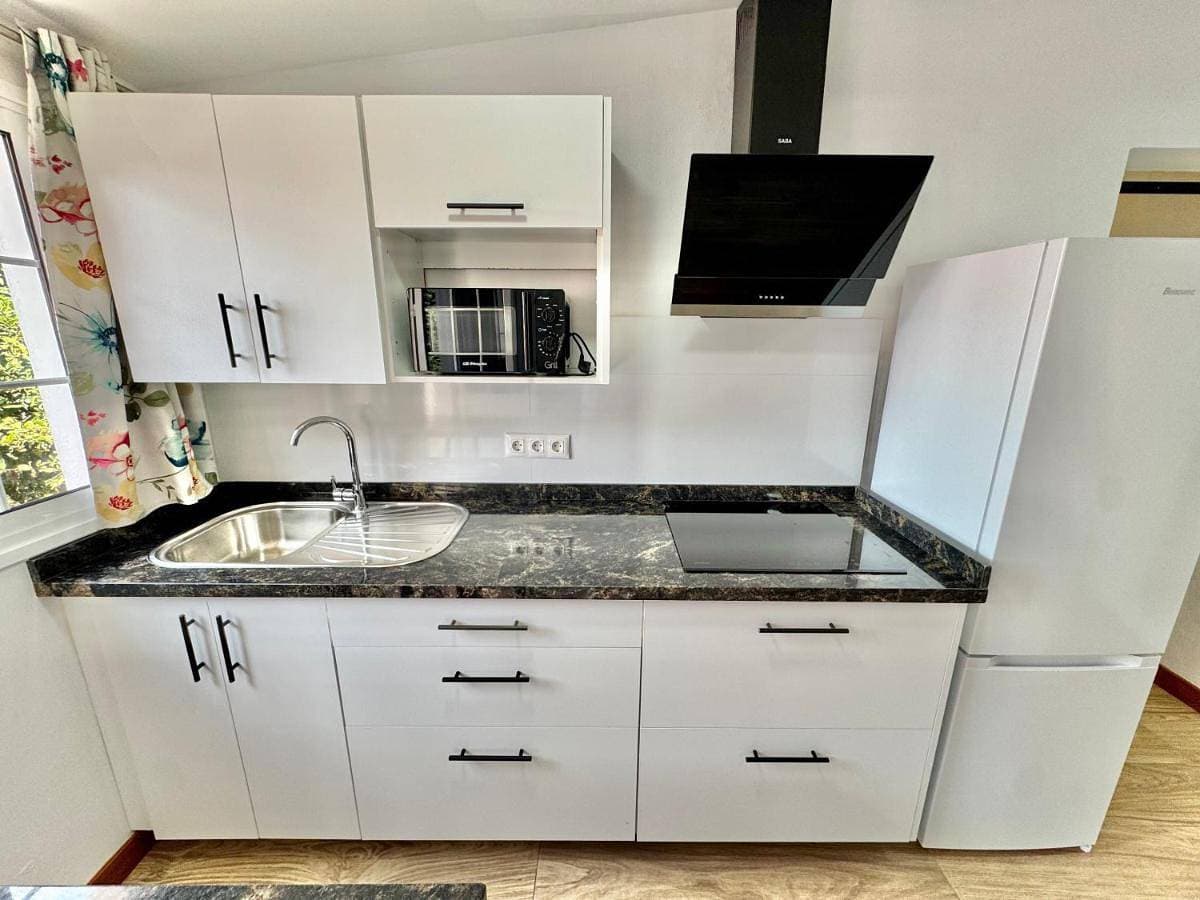 Foto 5 von 23: Studio Apartment with One Double Bed