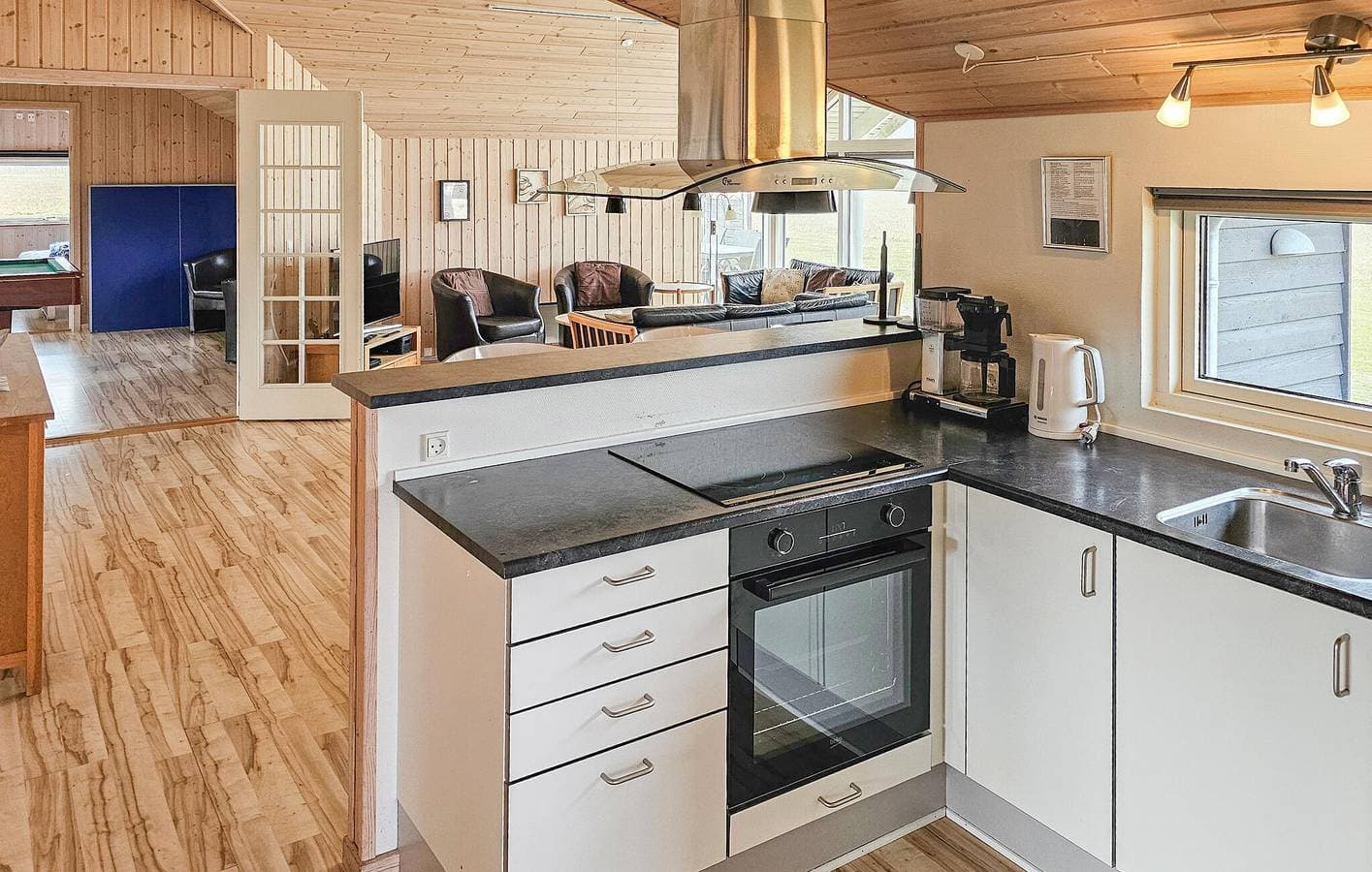Foto 5 von 19: Ferienhaus für 8 Personen mit Whirlpool