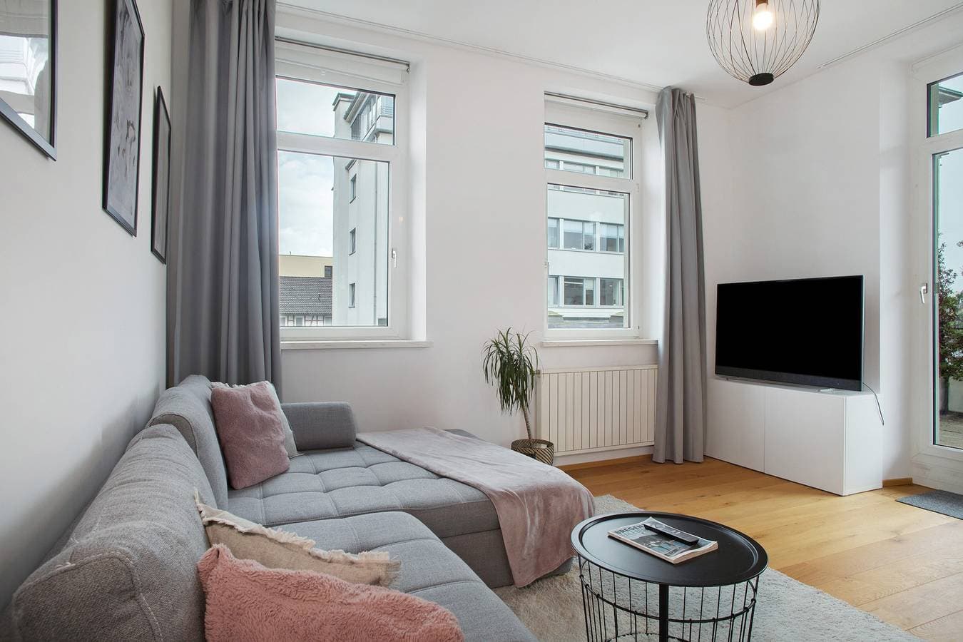 Foto 3 von 25: Zeitlos Zuhause: Stilvolle Oase in Seenähe