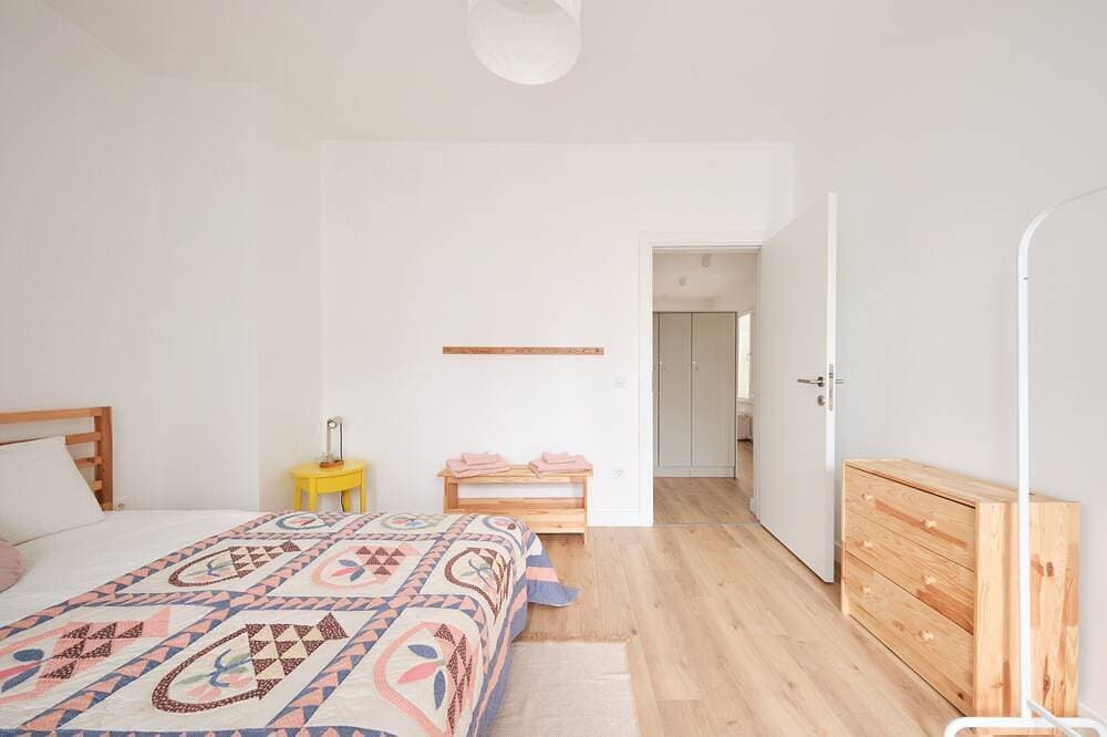Foto 8 von 30: Bright & Spacious 2 Bedroom Family Apartment in Vibrant Moda