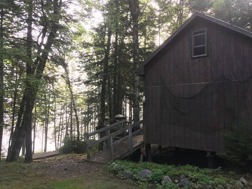 Abgeschieden, Off-Grid, Hundefreundliche Hütte am unberührten See 1