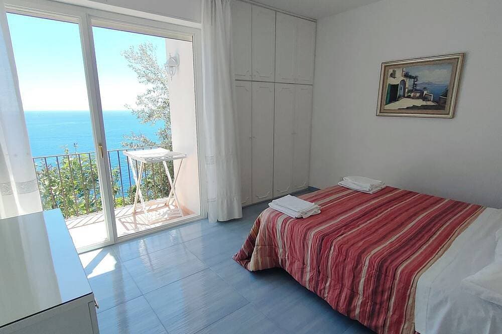 Foto 3 von 30: Villa mit spektakulärer Aussicht, in ruhiger Lage, sehr romantisch,