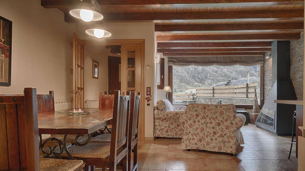 Foto 4 von 44: Three-Bedroom House