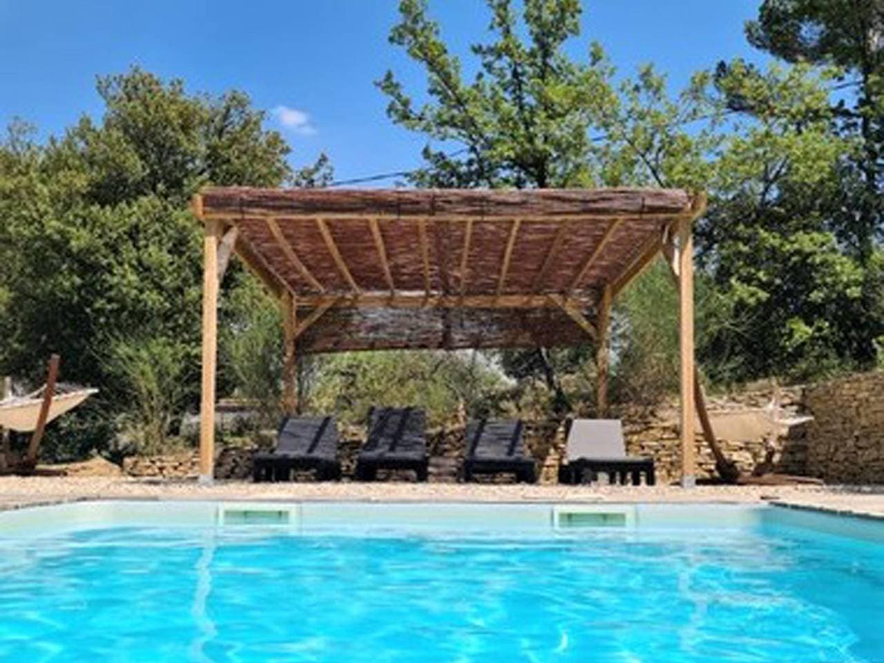 Foto 2 von 37: Schöne Gîte mit Klimaanlage und beheiztem Pool