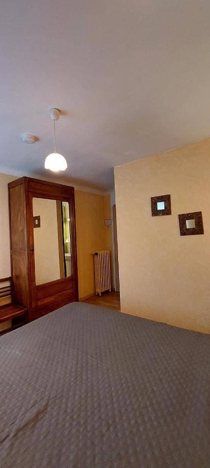 Foto 11 von 12: Double Room with Shared Toilet