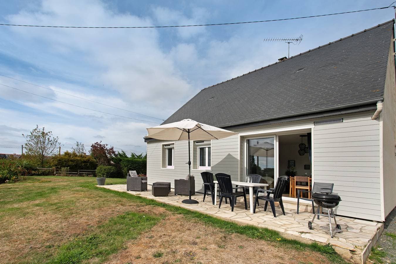 Foto 2 von 25: Ferienhaus 'Petite Maison de Kervenou' mit privater Terrasse, Garten und WLAN
