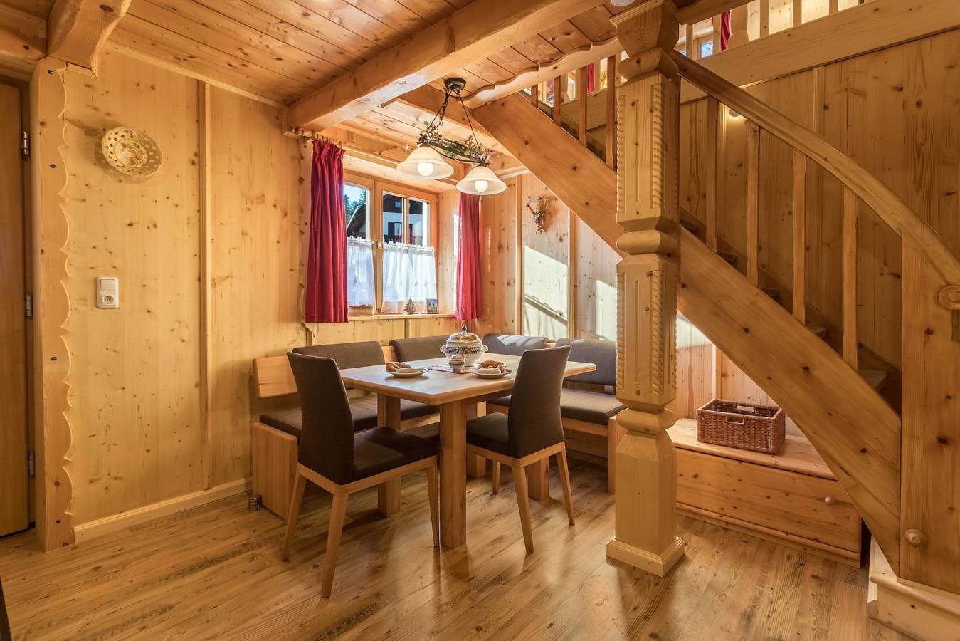 Foto 7 von 24: 2-stöckige Ferienwohnung 'Rubin' in der Nähe des Skilifts mit Bergblick, WLAN und Terrasse