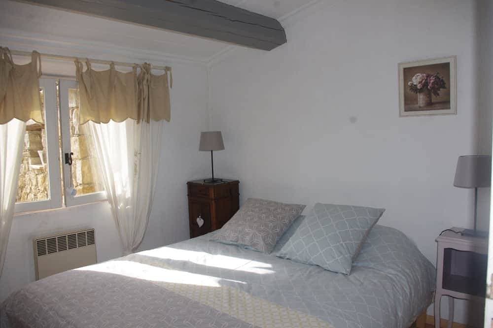 Foto 2 von 29: Bauernhaus Mit Charme ruhig, Ausblick Esterel, 4/5 Personen