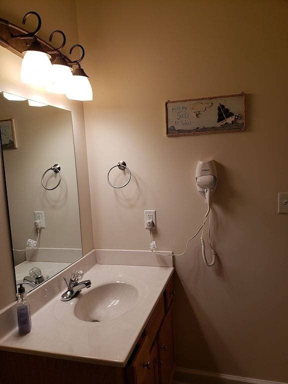 Foto 12 von 28: Smith Mountain Lake Suite